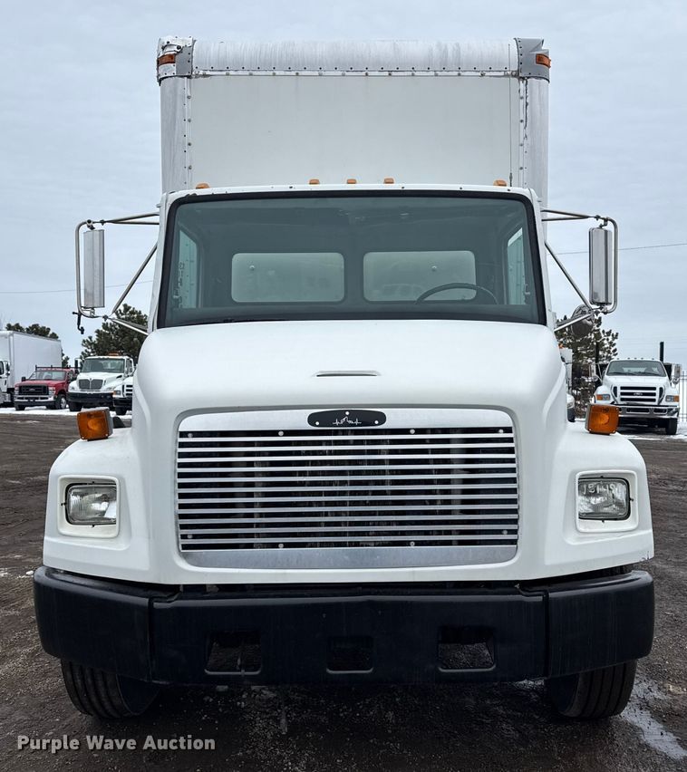 image for item EG2041 2000 Freightliner FL60 box truck