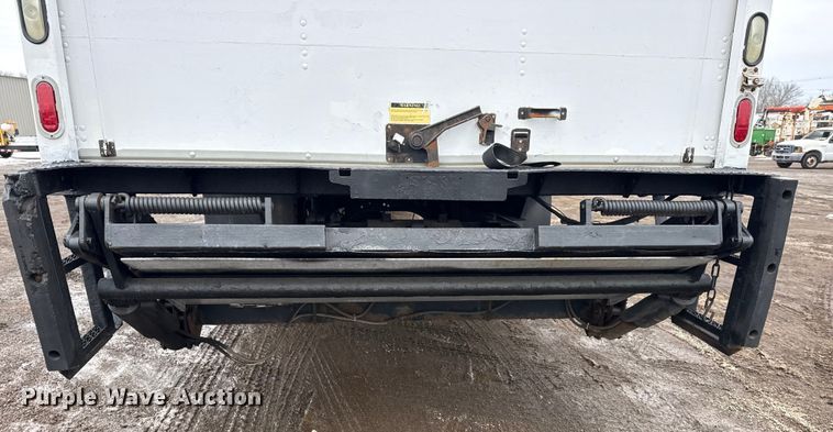 image for item EG2041 2000 Freightliner FL60 box truck