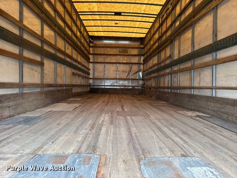 image for item EG2041 2000 Freightliner FL60 box truck