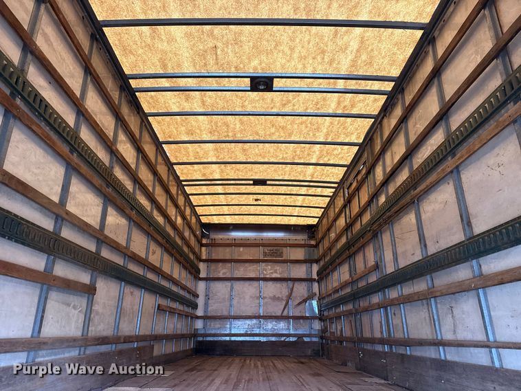 image for item EG2041 2000 Freightliner FL60 box truck