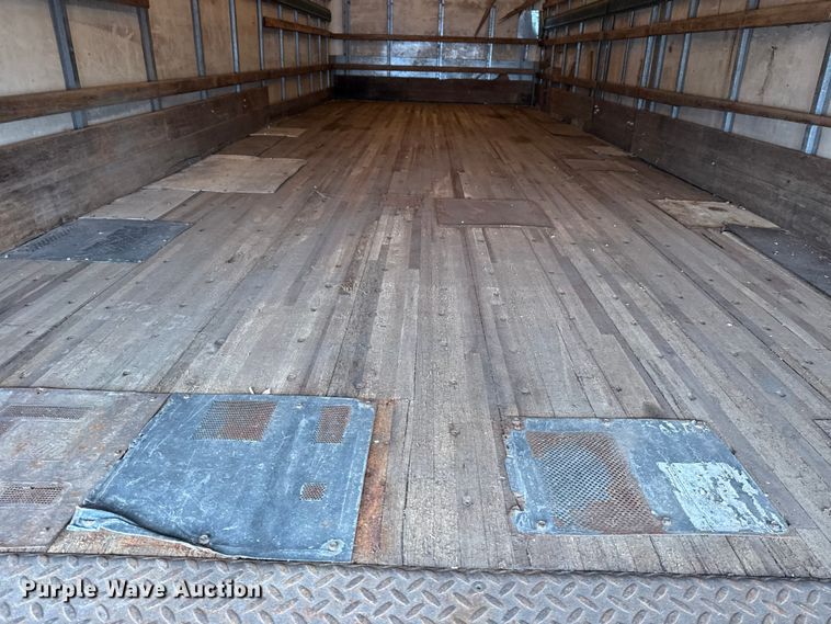 image for item EG2041 2000 Freightliner FL60 box truck