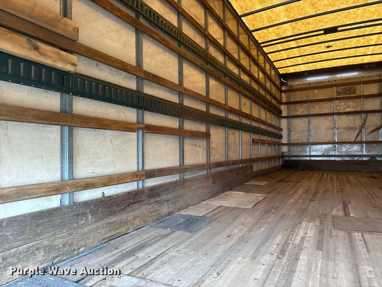 image for item EG2041 2000 Freightliner FL60 box truck