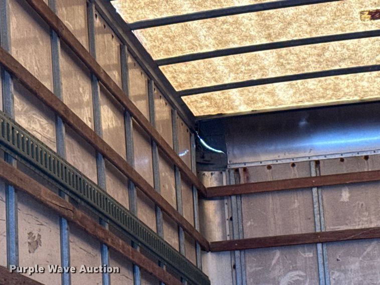 image for item EG2041 2000 Freightliner FL60 box truck