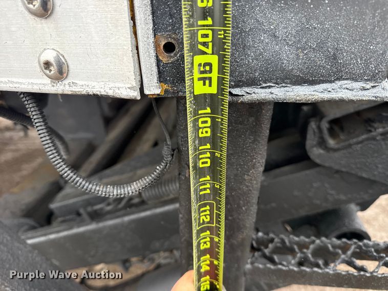 image for item EG2041 2000 Freightliner FL60 box truck