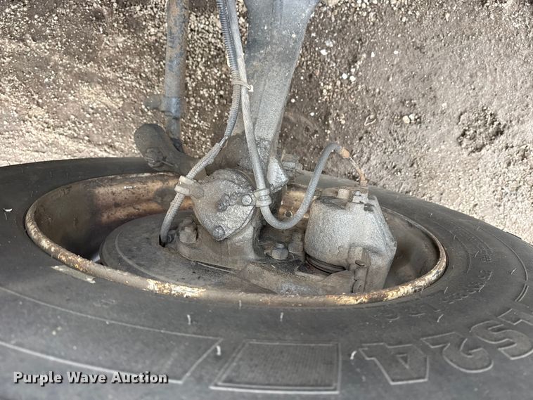 image for item EG2041 2000 Freightliner FL60 box truck