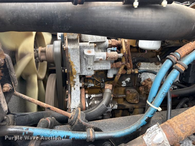 image for item EG2041 2000 Freightliner FL60 box truck