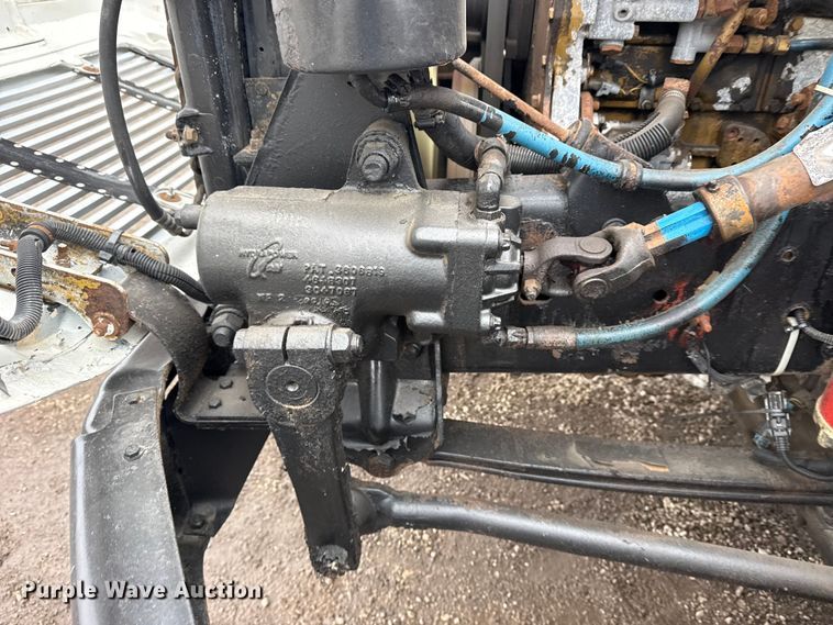 image for item EG2041 2000 Freightliner FL60 box truck