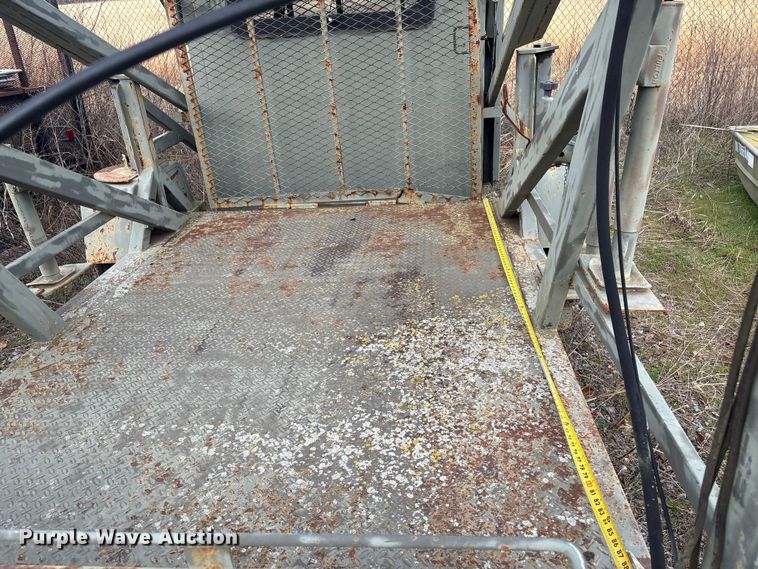 image for item EG8336 New Heights mobile deer blind trailer