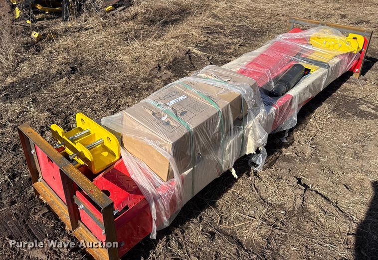 image for item EN0259 2025 AGT car lift