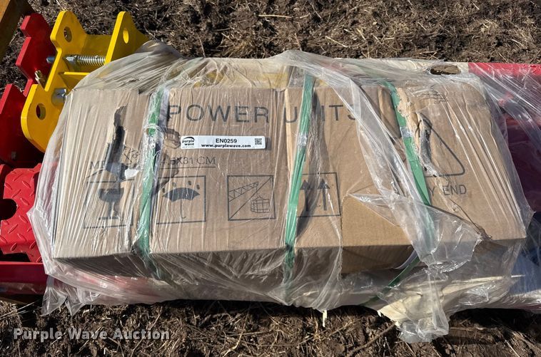 image for item EN0259 2025 AGT car lift