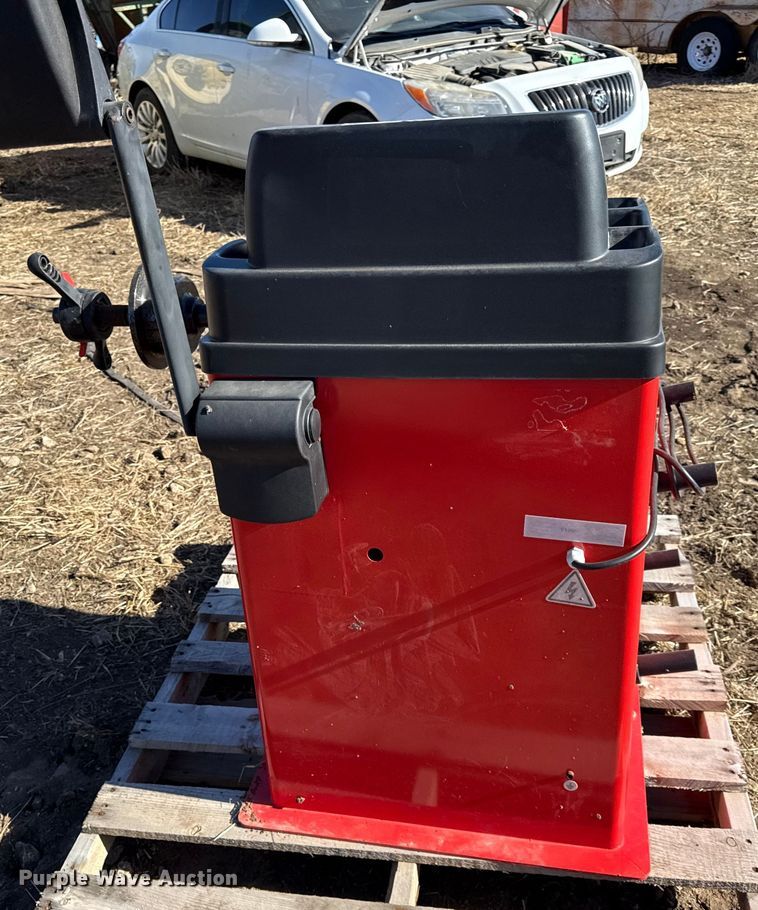 image for item EN0292 AGrotk wheel balancer