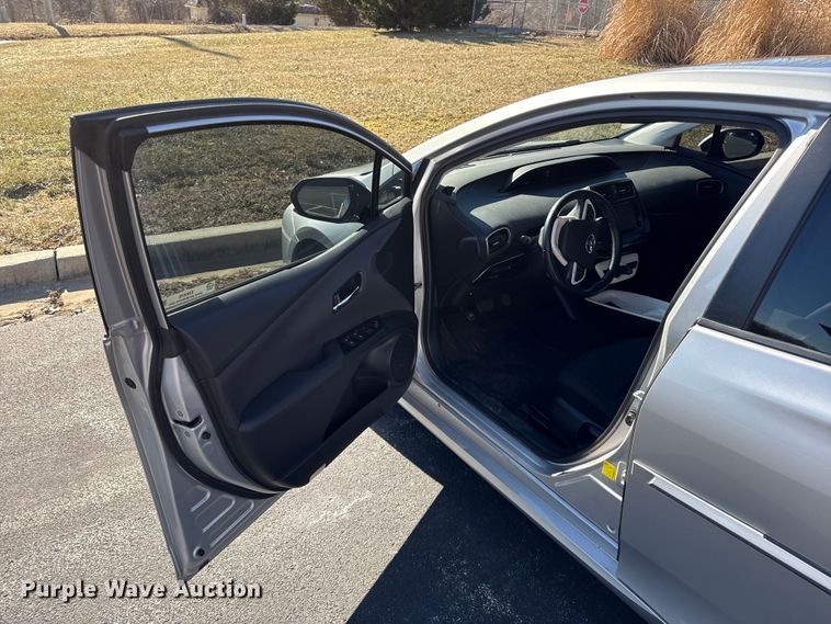 image for item EN0476 2016 Toyota Prius 