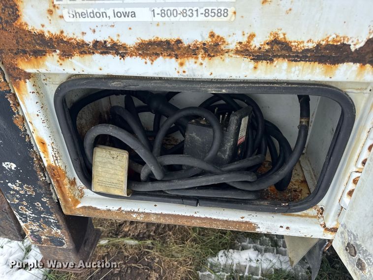 image for item EN0757 2012 Ford F550 utility / service truck