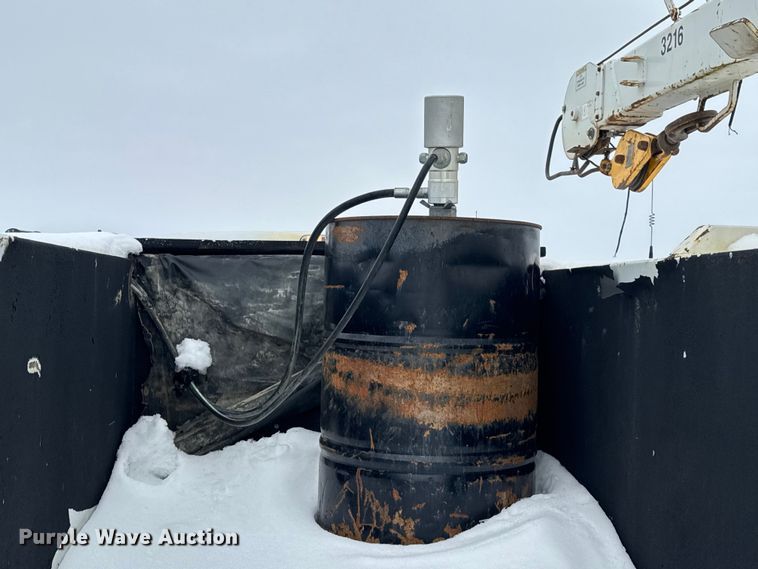 image for item EN0757 2012 Ford F550 utility / service truck