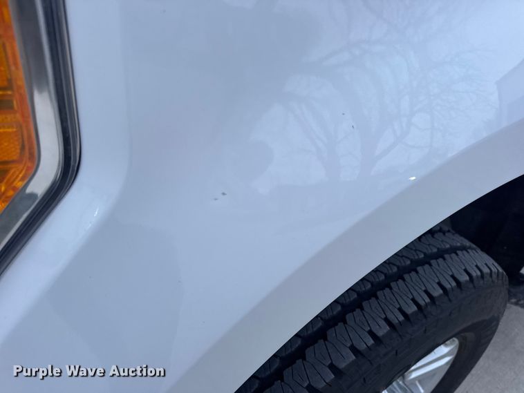 image for item EN0907 2017 Ford F250 Super Duty STX Ext. Cab pickup truck