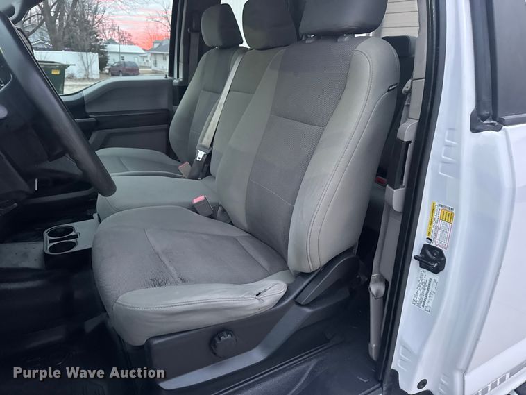 image for item EN0907 2017 Ford F250 Super Duty STX Ext. Cab pickup truck