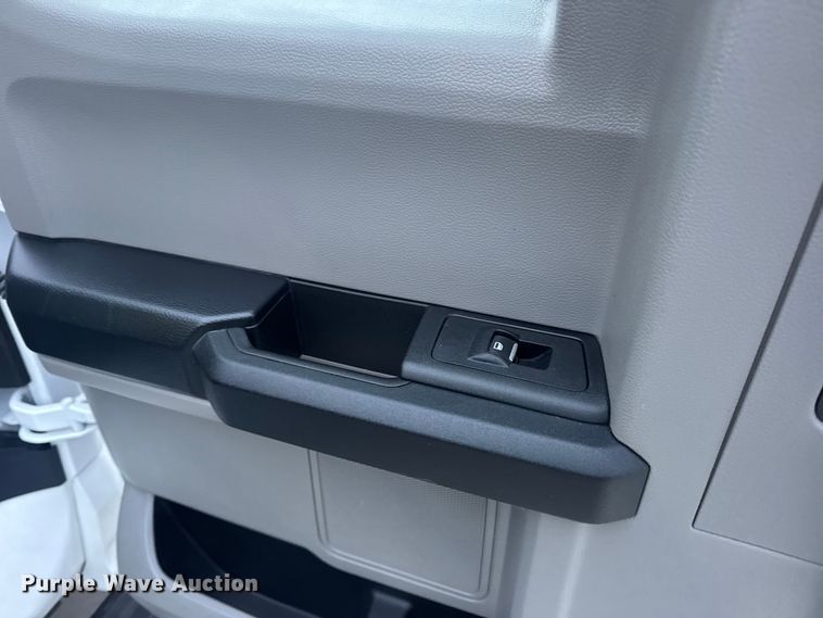 image for item EN0907 2017 Ford F250 Super Duty STX Ext. Cab pickup truck