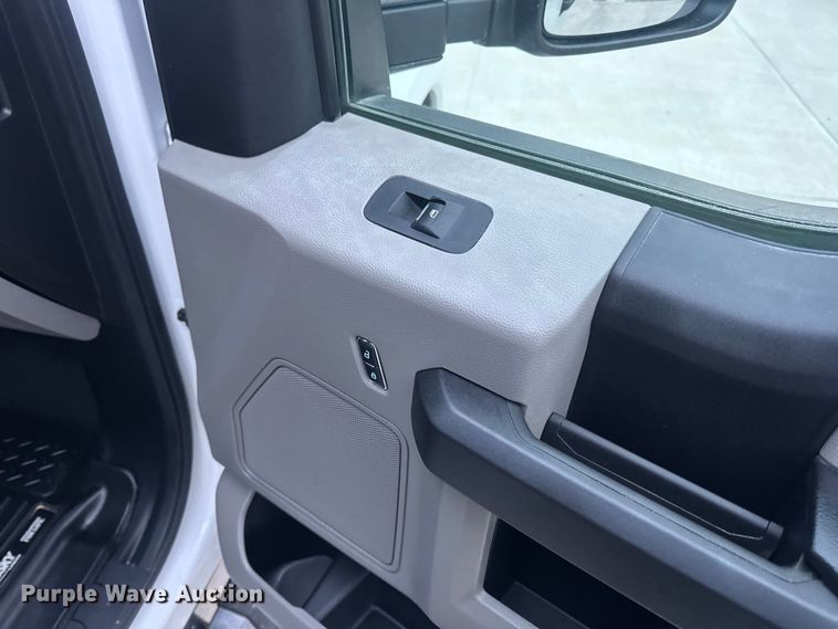 image for item EN0907 2017 Ford F250 Super Duty STX Ext. Cab pickup truck