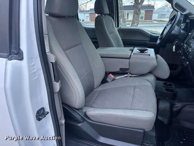 image for item EN0907 2017 Ford F250 Super Duty STX Ext. Cab pickup truck