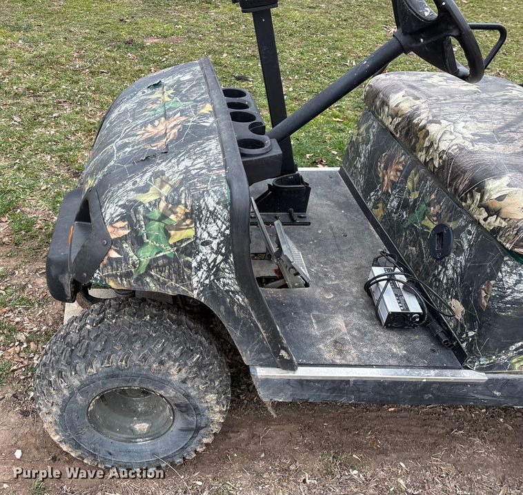 image for item EN5915 Yamaha G19E golf cart