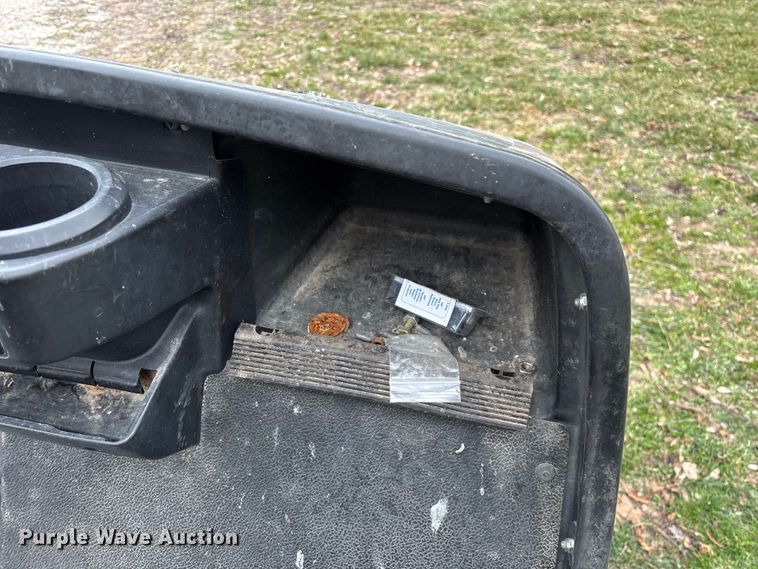 image for item EN5915 Yamaha G19E golf cart