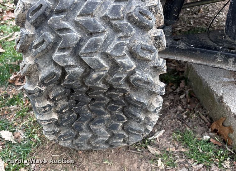 image for item EN5915 Yamaha G19E golf cart