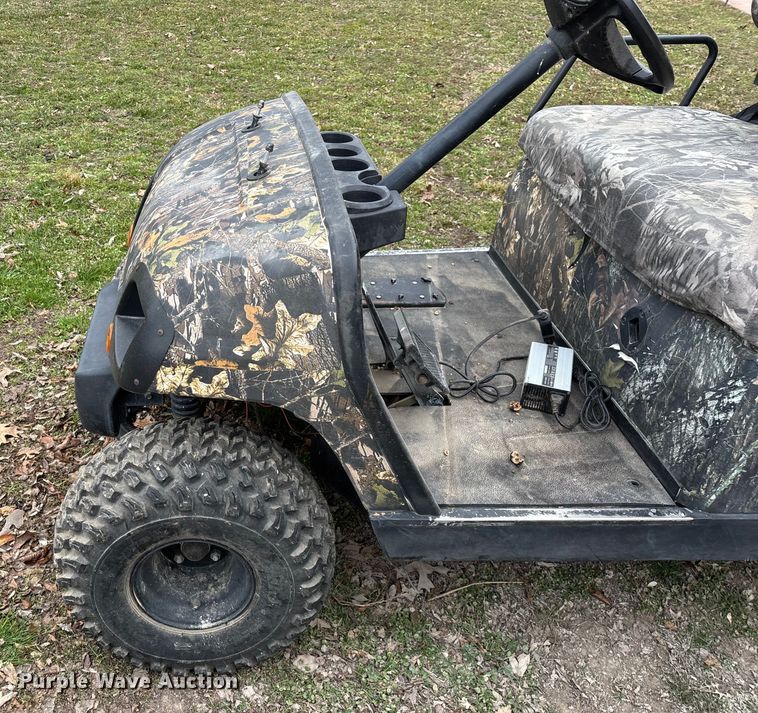 image for item EN5916 Yamaha G19E golf cart