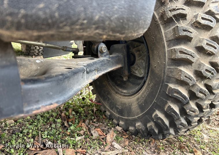 image for item EN5916 Yamaha G19E golf cart