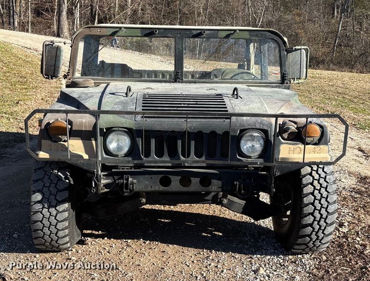 image for item EN5918 1993 AM General M998 HMMWV SUV