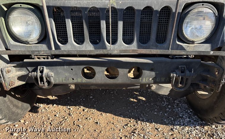 image for item EN5918 1993 AM General M998 HMMWV SUV