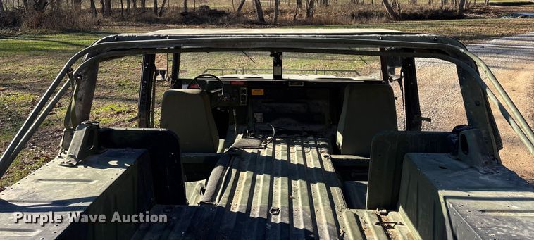 image for item EN5918 1993 AM General M998 HMMWV SUV