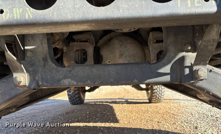 image for item EN5918 1993 AM General M998 HMMWV SUV