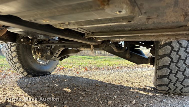 image for item EN5918 1993 AM General M998 HMMWV SUV