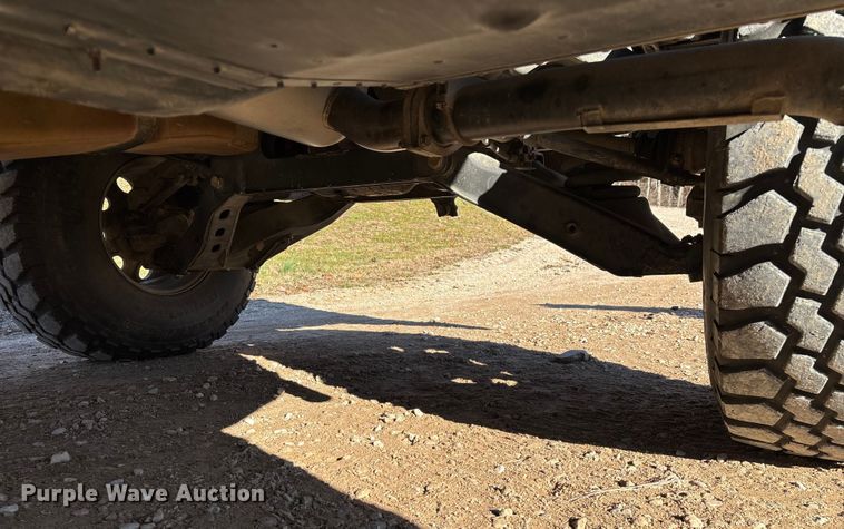 image for item EN5918 1993 AM General M998 HMMWV SUV