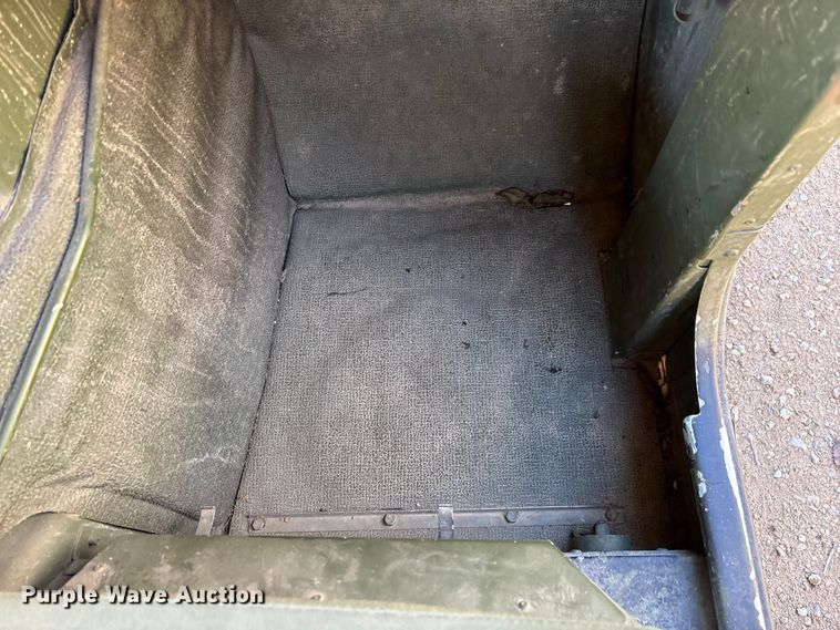 image for item EN5918 1993 AM General M998 HMMWV SUV