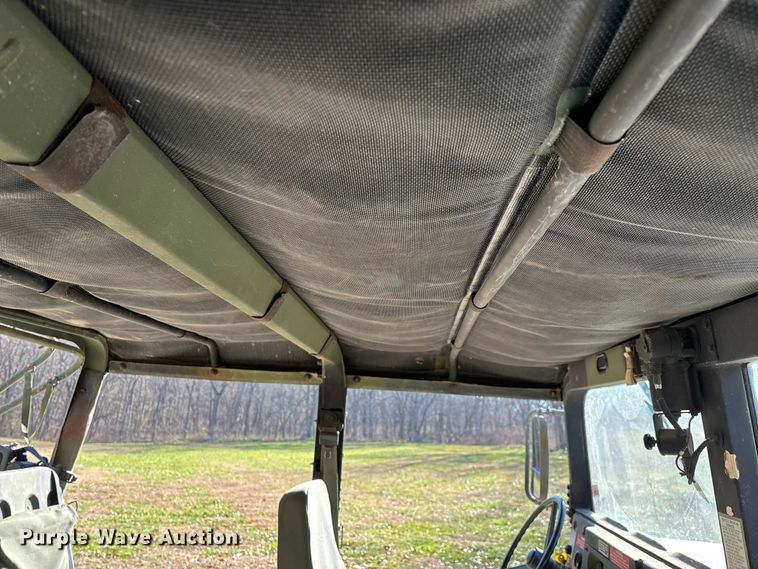 image for item EN5918 1993 AM General M998 HMMWV SUV