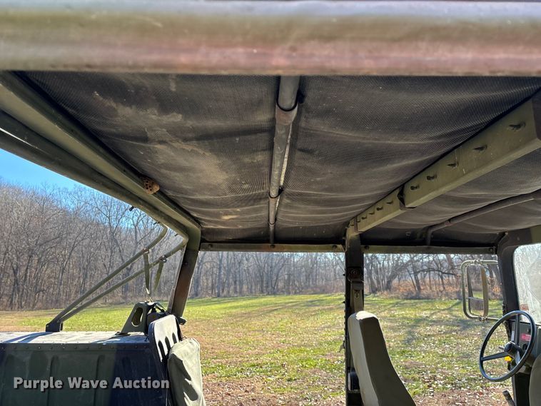 image for item EN5918 1993 AM General M998 HMMWV SUV