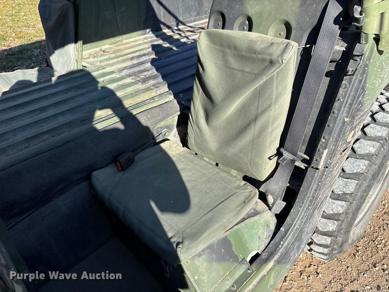 image for item EN5918 1993 AM General M998 HMMWV SUV