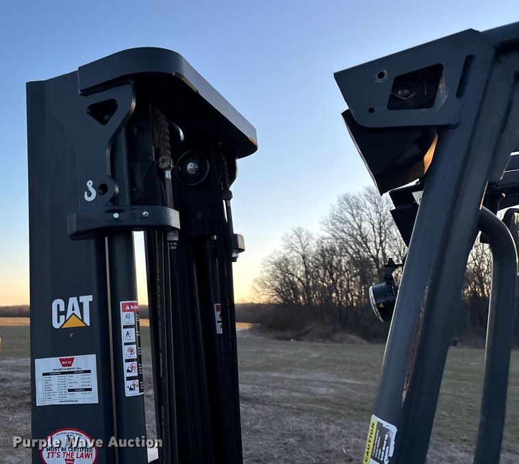 image for item EN5960 Caterpillar 2ET3000 forklift