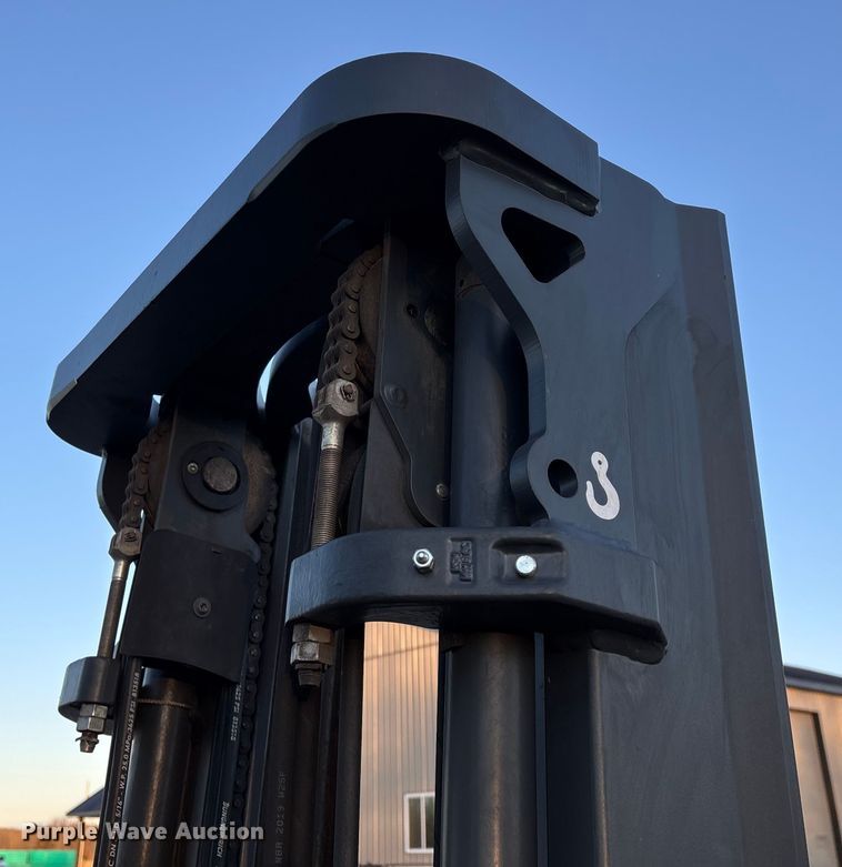 image for item EN5960 Caterpillar 2ET3000 forklift