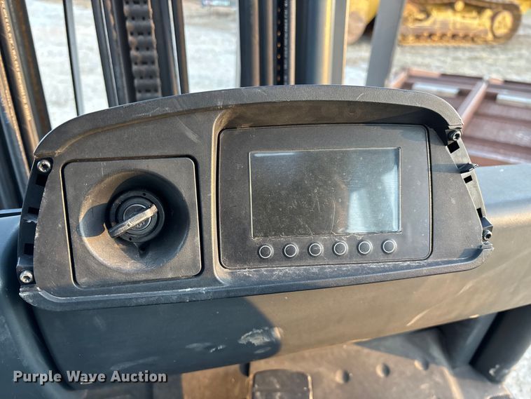 image for item EN5960 Caterpillar 2ET3000 forklift