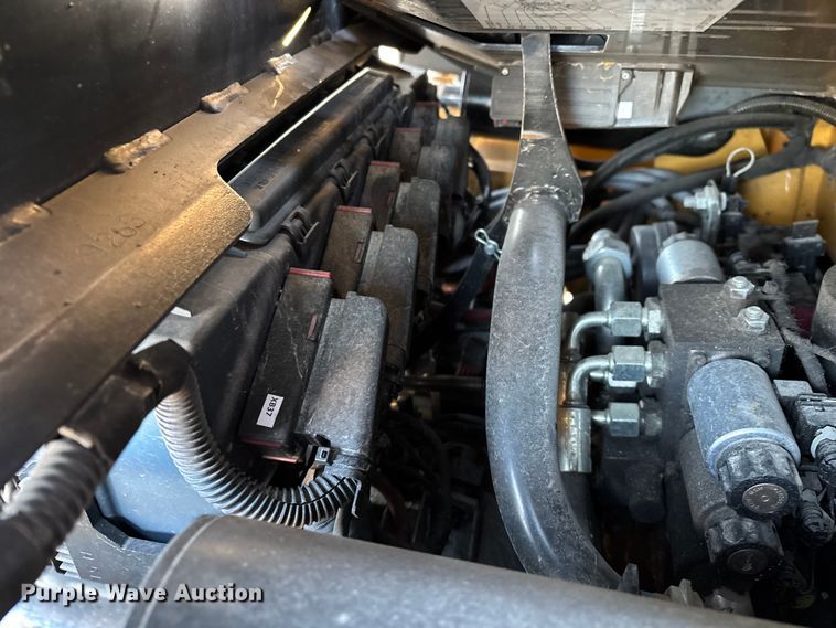 image for item EN5960 Caterpillar 2ET3000 forklift