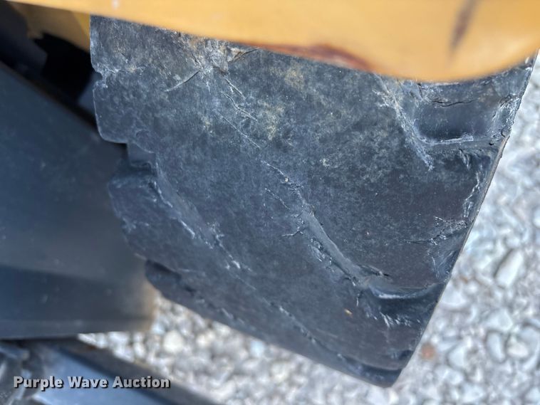 image for item EN5960 Caterpillar 2ET3000 forklift