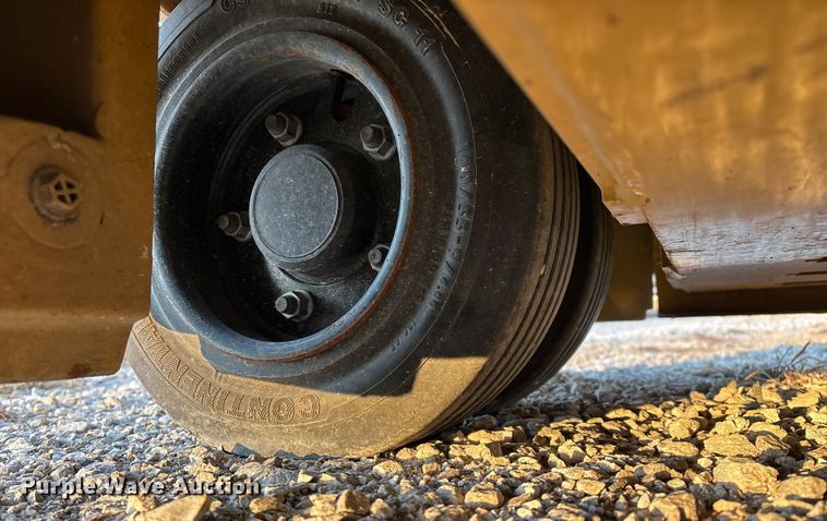 image for item EN5960 Caterpillar 2ET3000 forklift