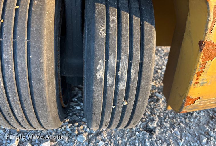 image for item EN5960 Caterpillar 2ET3000 forklift