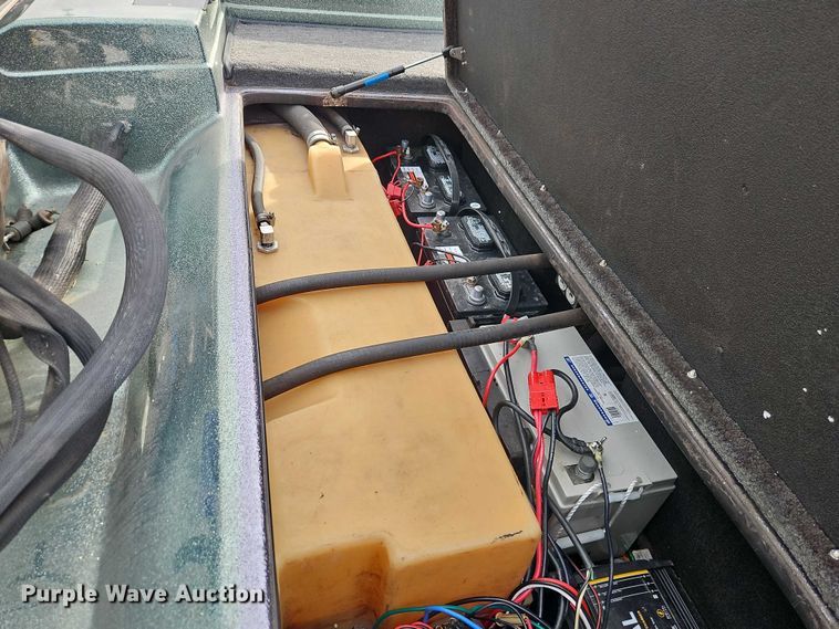 image for item EO4922 1993 Skeeter Z150 boat