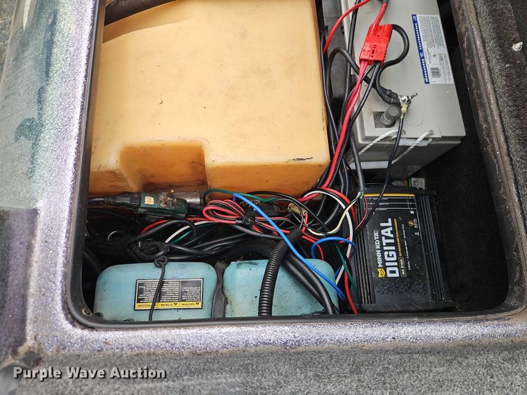 image for item EO4922 1993 Skeeter Z150 boat