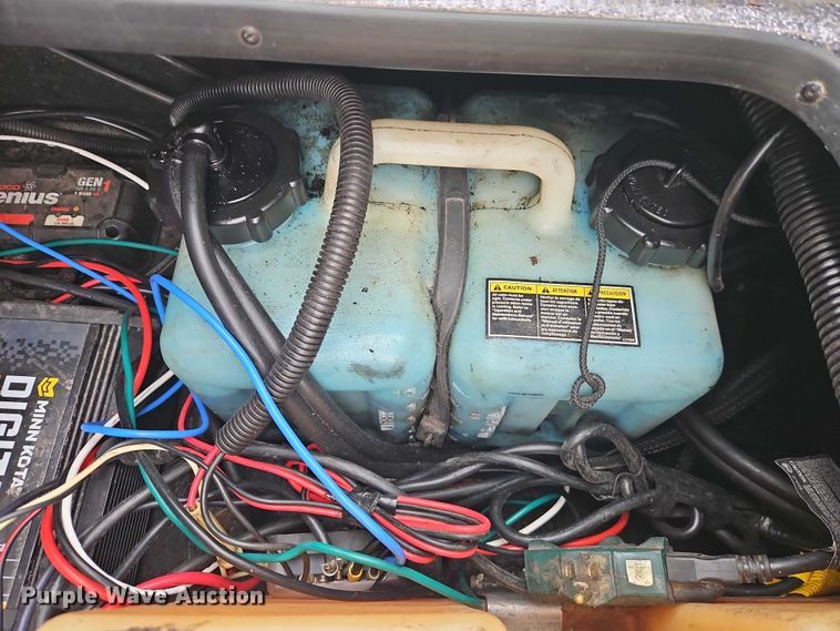 image for item EO4922 1993 Skeeter Z150 boat