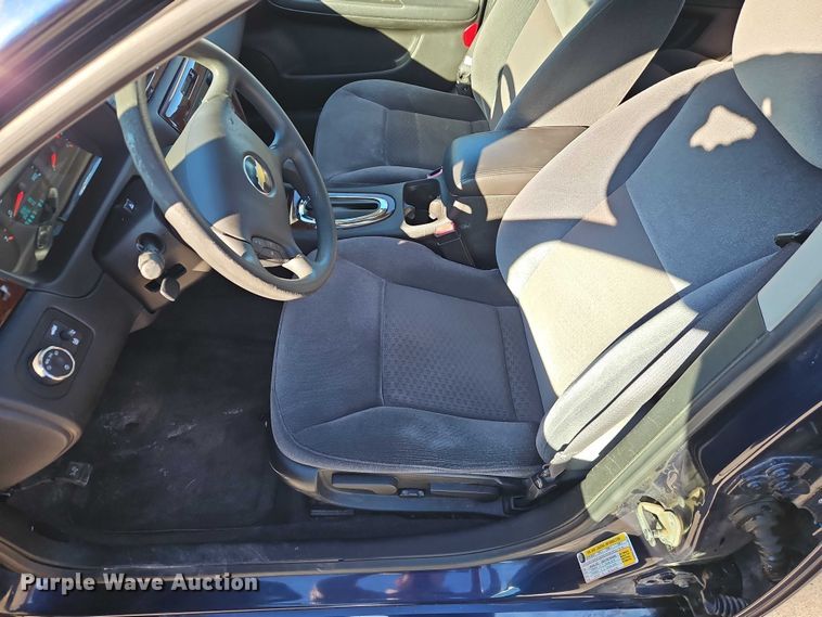 image for item EO4923 2010 Chevrolet Impala Passenger Vehicle
