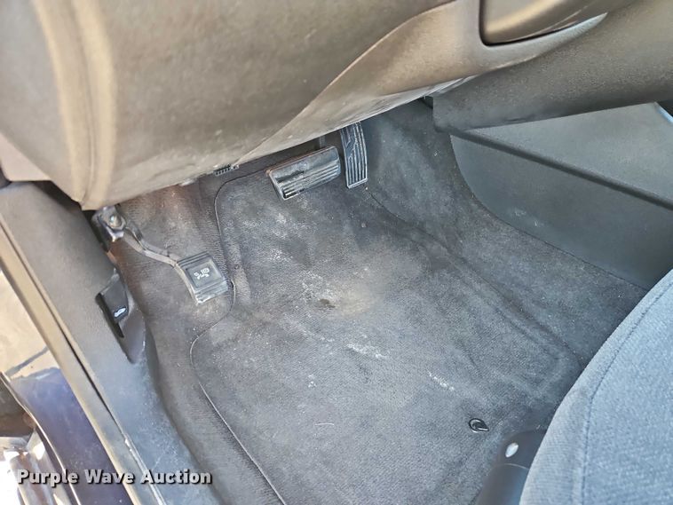 image for item EO4923 2010 Chevrolet Impala Passenger Vehicle